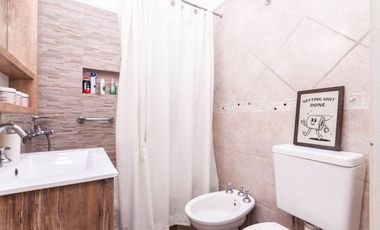 VENTA CASA 4 AMB REFACCIONADA C/TERRAZA BURZACO