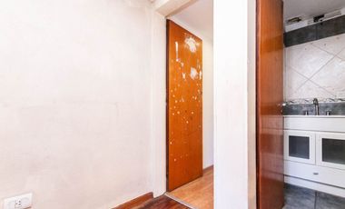 Triplex 4 amb. con patio, parrilla y garage
