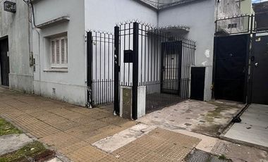 PH 1 Dormitorio en Venta - Quilmes - Apto Banco