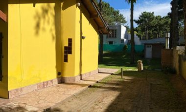 VENTA CASA 3 AMBIENTES VALERIA DEL MAR