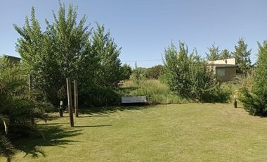 CASA CON AMPLIO PATIO COSTA DEL ESTE VENTA