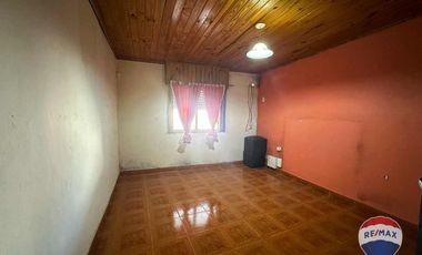 CASA DOS AMBIENTES VENTA MONTE GRANDE A RECICLAR