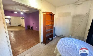 CASA DOS AMBIENTES VENTA MONTE GRANDE A RECICLAR