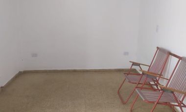 VENTA PH 3 AMBIENTES QUILMES PB SIN EXPENSAS PATIO