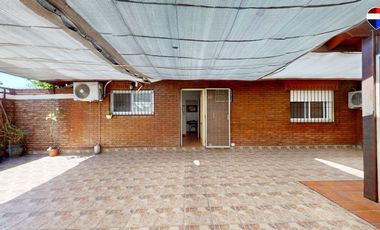 Venta Ph tipo casa con patio en Villa Adelina