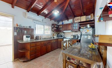 Venta Ph tipo casa con patio en Villa Adelina