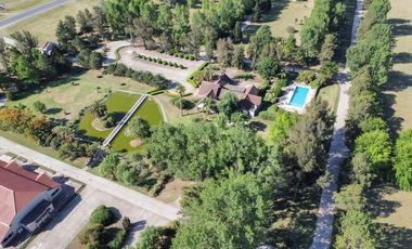 CASA EN VENTA LOBOS 3 DORMITORIOS LA FEDERALA