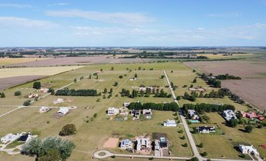 CASA EN VENTA LOBOS 3 DORMITORIOS LA FEDERALA