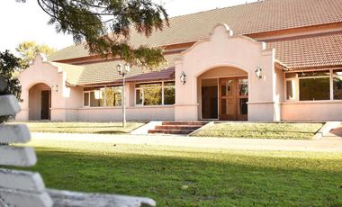 CASA EN VENTA LOBOS 3 DORMITORIOS LA FEDERALA