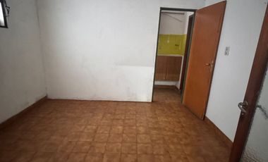 ALQUILER 2 LOCALES JUNTOS +DEPOSITO LANUS OESTE