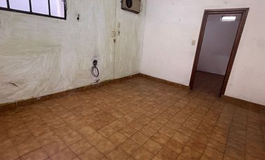 ALQUILER LOCAL SOBRE AVENIDA COMERCIAL LANUS OESTE