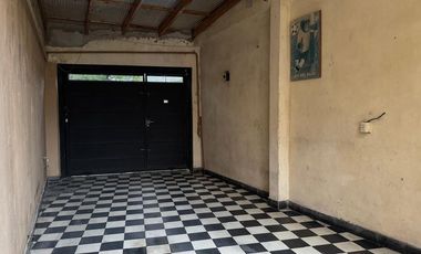 VENTA EN BLOCK - IDEAL PARA 2 FAMILIAS O INVERSOR