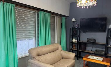 VENTA EN BLOCK - IDEAL PARA 2 FAMILIAS O INVERSOR