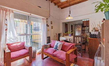Venta Olivos Ph mas local 4 ambientes terraza