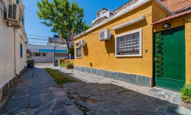 Venta Olivos Ph mas local 4 ambientes terraza