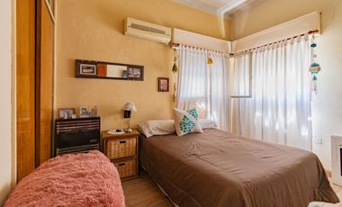 Venta Olivos Ph mas local 4 ambientes terraza
