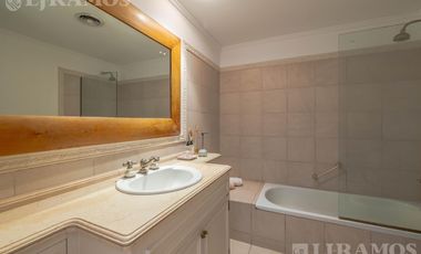 Casa en venta en Las Lomas - Schoenstatt