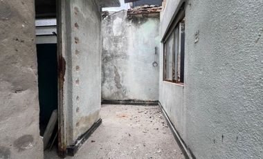 ph a demoler 2 amb con patio en venta