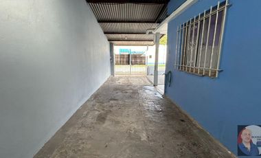 Casa actualmente dividida en 2, con rentas!