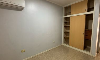 DEPTO DE 2 DORMITORIOS EN ALQUILER CENTRICO CON COCHERA