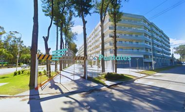 Departamento monoambiente en Canning Center Apto Profesional 33 m2 mas patio. Cochera opcional