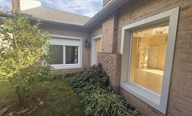 Casa en Alquiler en barrio Santa Maria de Los Olivos, Malvinas Argentinas, Pilar