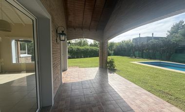 Casa en Alquiler en barrio Santa Maria de Los Olivos, Malvinas Argentinas, Pilar