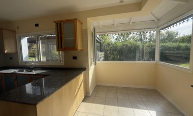 Casa en Alquiler en barrio Santa Maria de Los Olivos, Malvinas Argentinas, Pilar