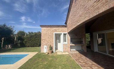 Casa en Alquiler en barrio Santa Maria de Los Olivos, Malvinas Argentinas, Pilar