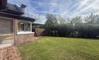 Casa en Alquiler en barrio Santa Maria de Los Olivos, Malvinas Argentinas, Pilar