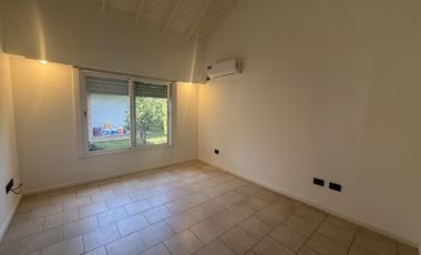 Casa en Alquiler en barrio Santa Maria de Los Olivos, Malvinas Argentinas, Pilar