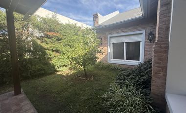 Casa en Alquiler en barrio Santa Maria de Los Olivos, Malvinas Argentinas, Pilar