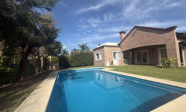 Casa en Alquiler en barrio Santa Maria de Los Olivos, Malvinas Argentinas, Pilar