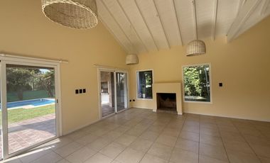 Casa en Alquiler en barrio Santa Maria de Los Olivos, Malvinas Argentinas, Pilar