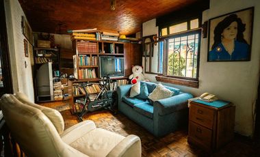 Casa en venta cerca de CU, pintoresca, amplia, segura, estilo colonial y jardín