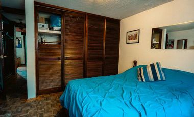 Casa en venta cerca de CU, pintoresca, amplia, segura, estilo colonial y jardín