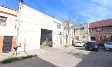 GALPÓN DE 1.385M2 EN CRUCESITA - SALIDA A 2 CALLES