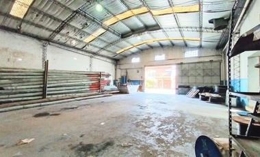 GALPÓN DE 1.385M2 EN CRUCESITA - SALIDA A 2 CALLES