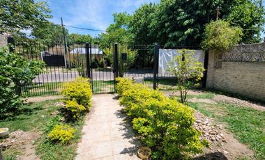 Casa en venta en Monte Grande Lote propio 257 m2