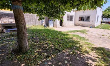 Casa en venta en Monte Grande Lote propio 257 m2