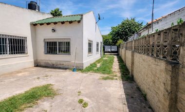 Casa en venta en Monte Grande Lote propio 257 m2