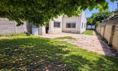 Casa en venta en Monte Grande Lote propio 257 m2