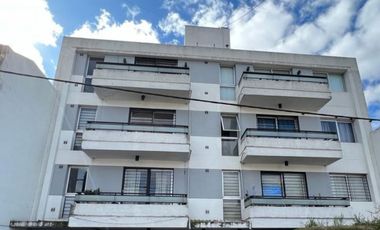 DEPARTAMENTO 3 AMB CON BALCON Y COCHERA