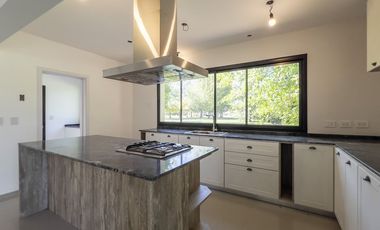 Venta casa a estrenar de 3 dormis en la Rinconada