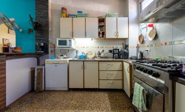 VENTA PH 4 AMB. COCHERA APTO CRED  PERMUTA