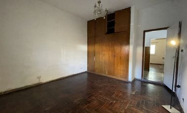 Oficina tipo PH - PB 80m2 c/patio - Boulogne