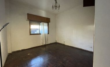 Oficina tipo PH - PB 80m2 c/patio - Boulogne