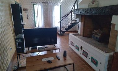 Casa quinta en Del Viso 1500 m2 lote pileta