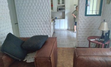 Casa quinta en Del Viso 1500 m2 lote pileta