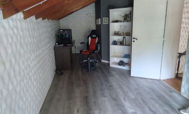 Casa quinta en Del Viso 1500 m2 lote pileta